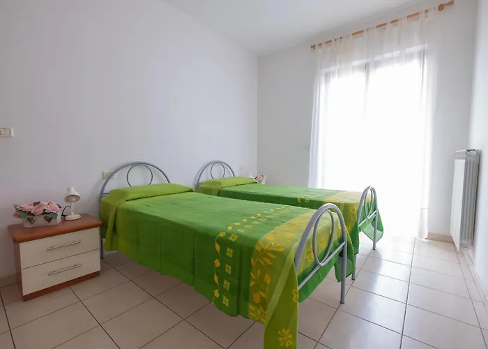 Ficus 3 - Διαμέρισμα Pineto